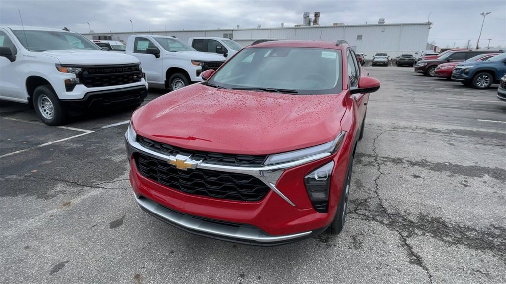 New 2026 Chevrolet Trax LT w/ Driver Confidence Package image 5