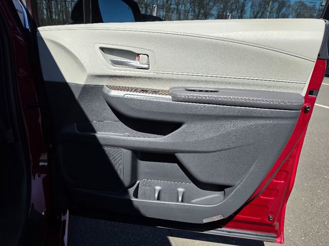 Used 2023 Toyota Sienna XLE w/ XLE Plus Package AWD/4WD image 10