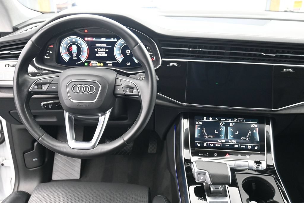 Used 2023 Audi Q8 Prestige w/ Prestige Package AWD/4WD image 11