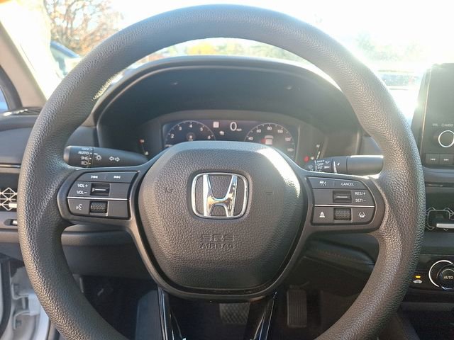 Used 2023 Honda Accord EX image 19