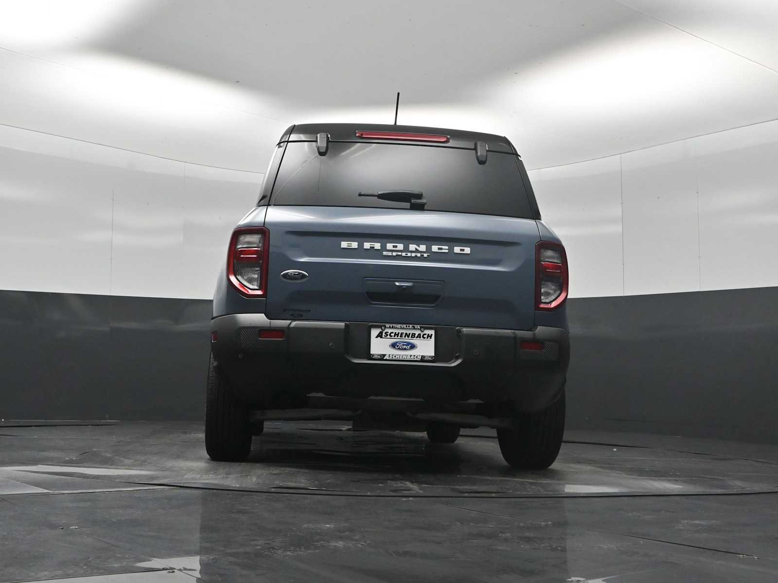 Certified 2025 Ford Bronco Sport Outer Banks w/ Outer Banks Tech Package+ AWD/4WD image 23