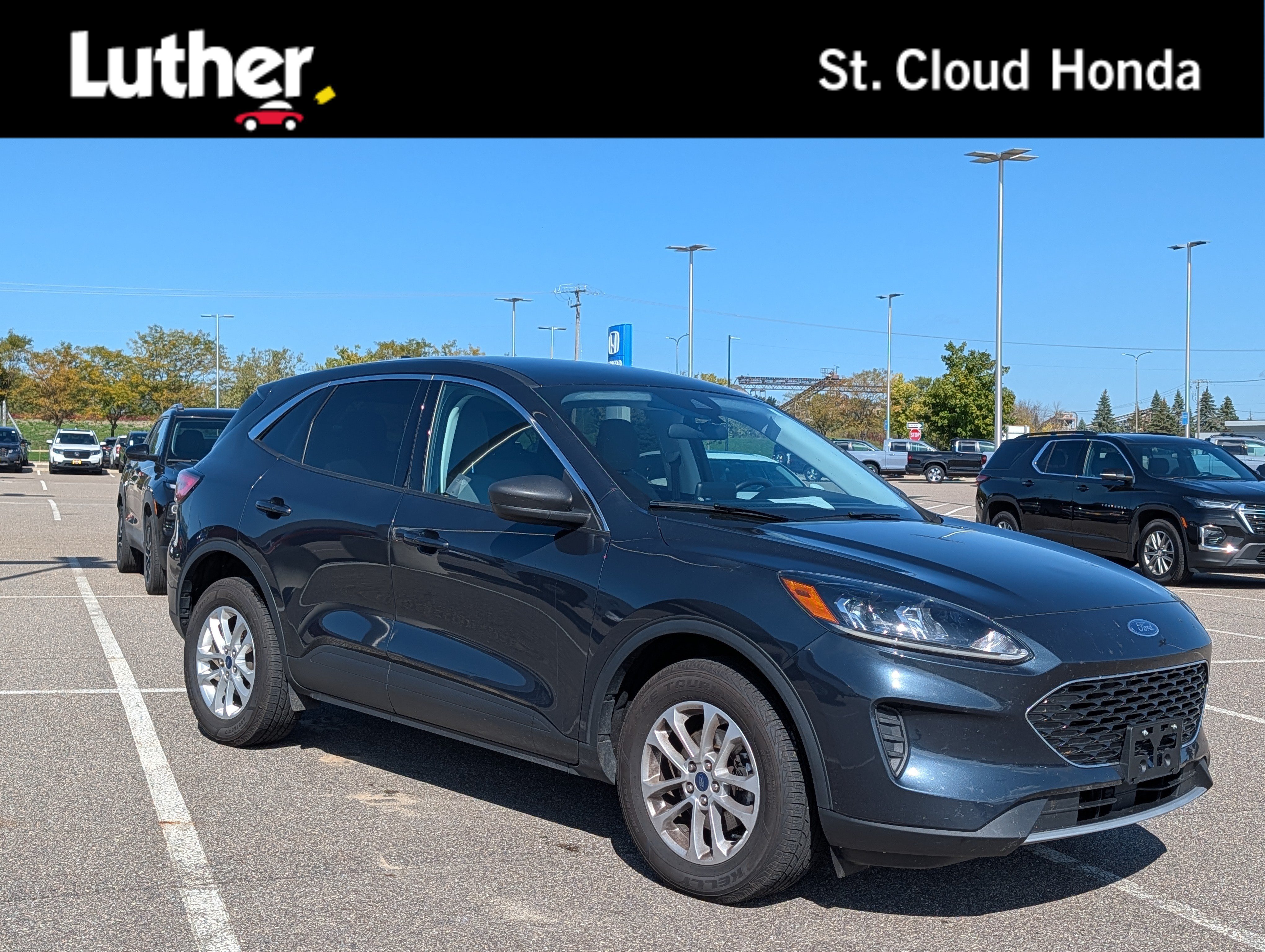 Used 2022 Ford Escape SE w/ Convenience Package AWD/4WD image 1
