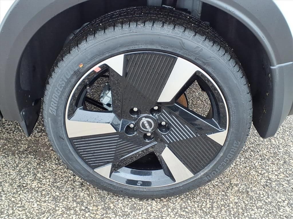 New 2026 Nissan Kicks SR w/ SR Premium Package image 10