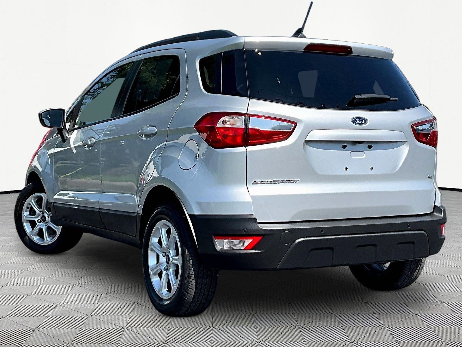 Used 2021 Ford EcoSport SE FWD image 4