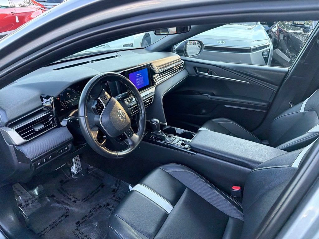 Used 2025 Toyota Camry SE FWD image 21