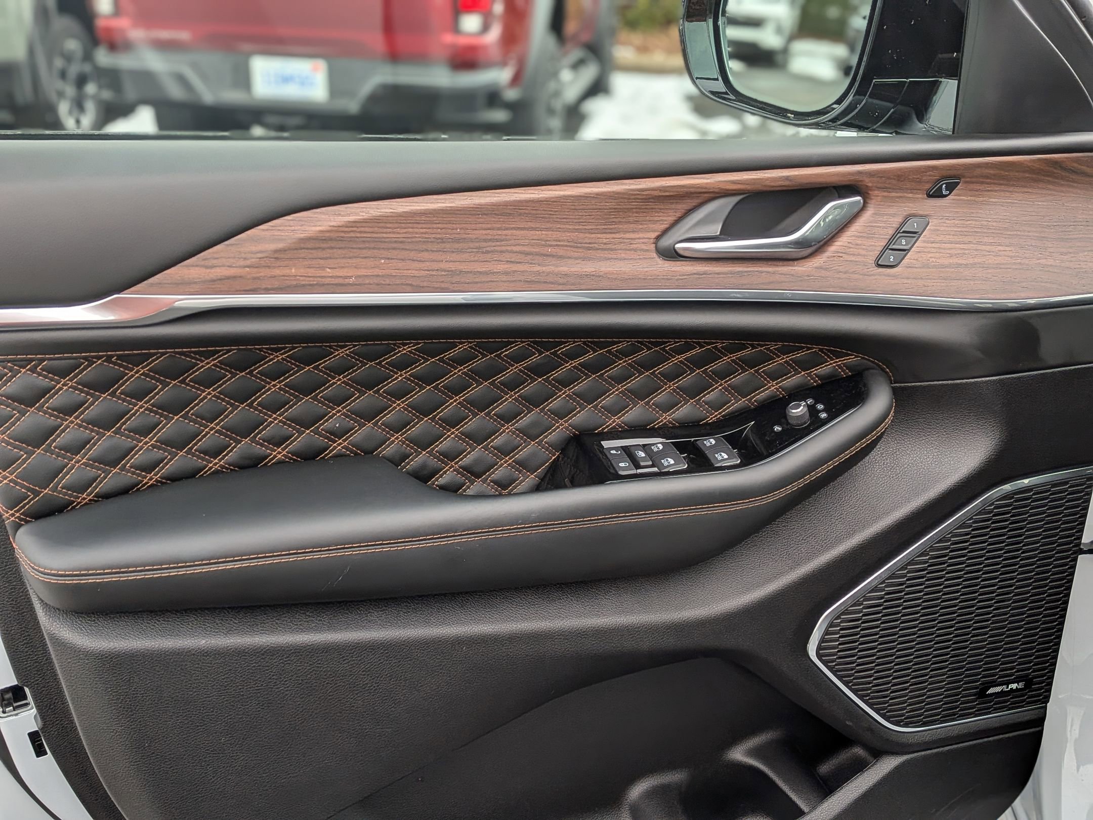 Used 2024 Jeep Grand Cherokee Summit image 14