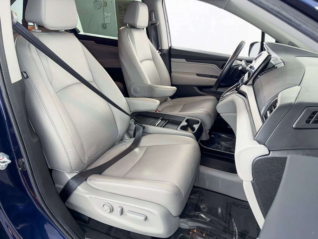 Used 2024 Honda Odyssey EX-L image 13