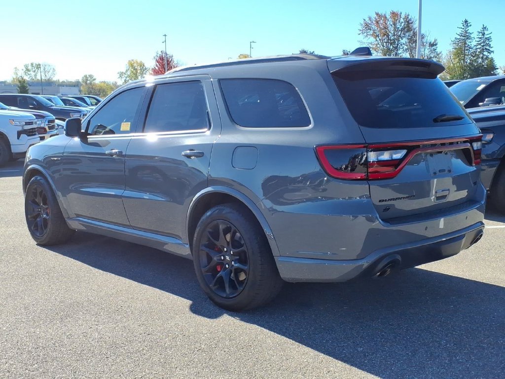 Used 2023 Dodge Durango R/T w/ Tow 'N Go Package AWD/4WD image 6