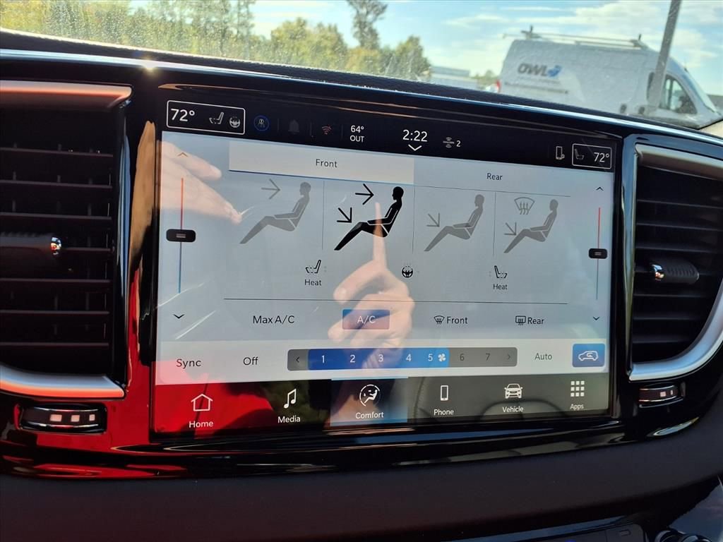 New 2026 Chrysler Voyager LX image 15