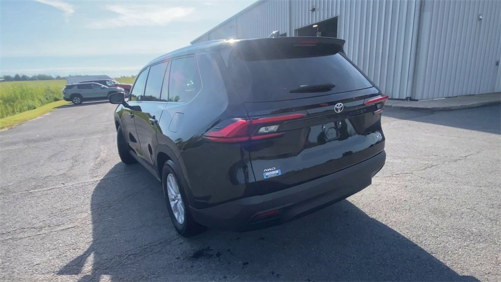 Used 2024 Toyota Grand Highlander XLE image 7