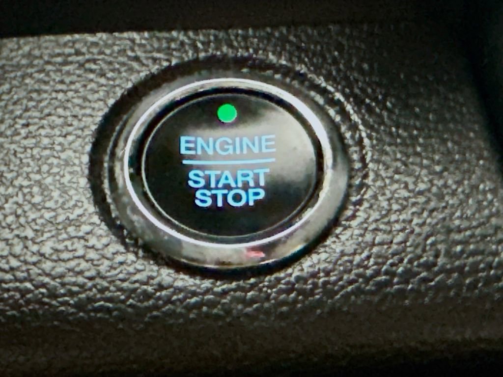 Used 2021 Ford Expedition XLT image 28