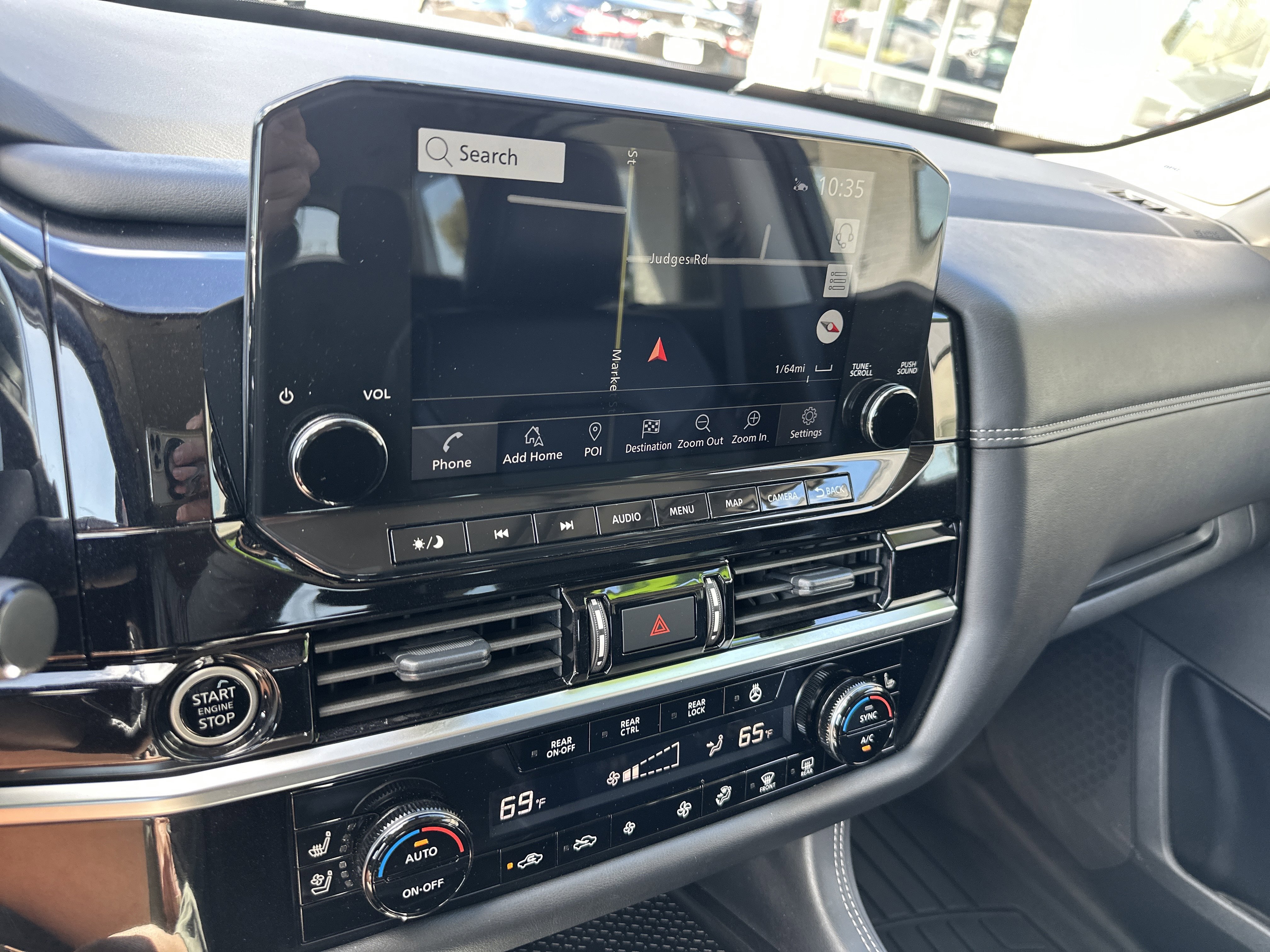 Used 2024 Nissan Pathfinder Platinum AWD/4WD image 17