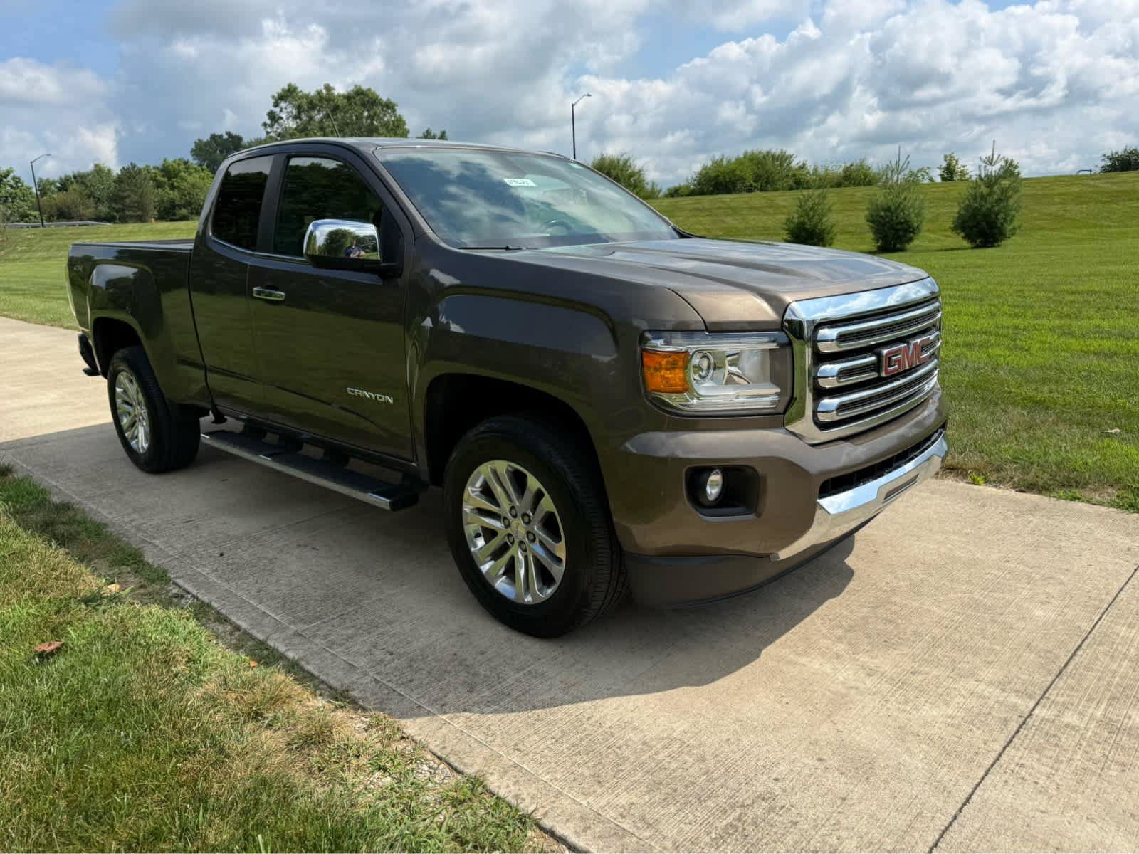 Used 2015 GMC Canyon SLT AWD/4WD image 8