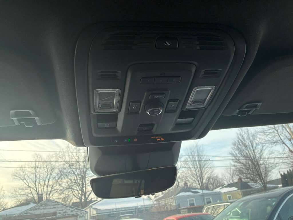 Used 2021 Cadillac Escalade Sport Platinum image 14