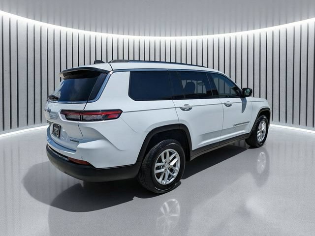 Used 2023 Jeep Grand Cherokee L Laredo RWD image 4