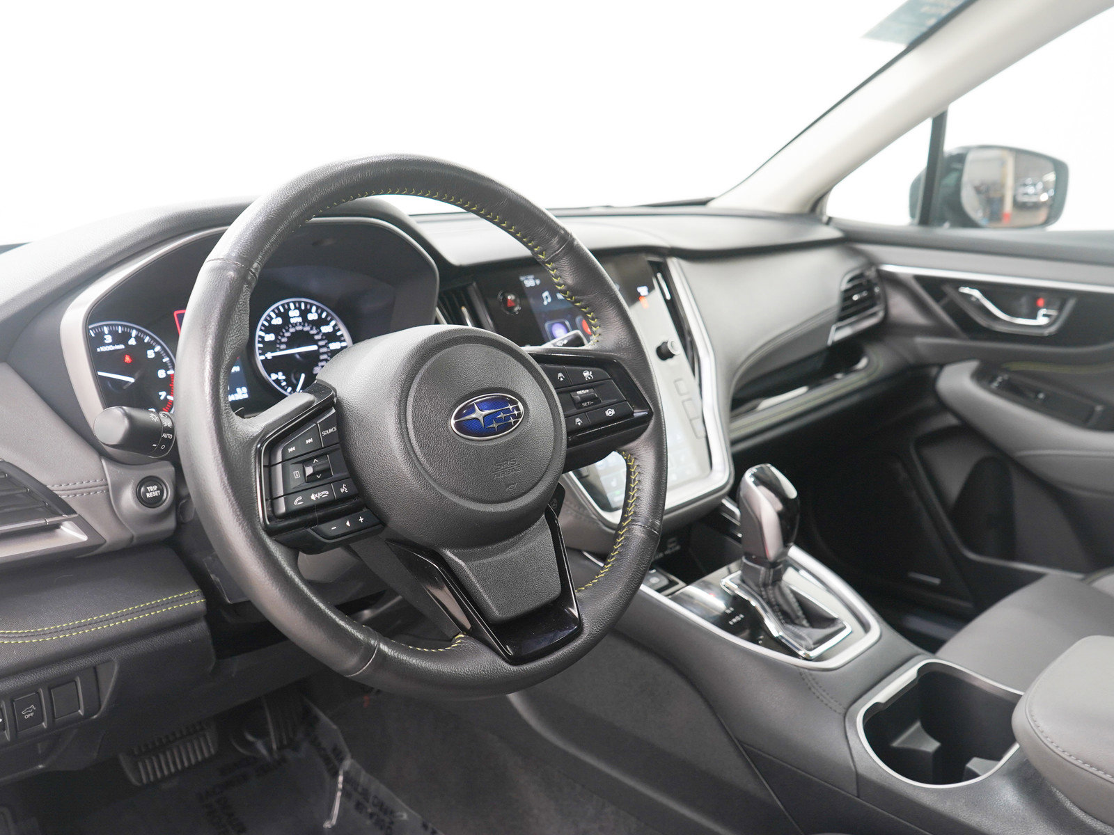 Used 2025 Subaru Outback Onyx Edition image 24