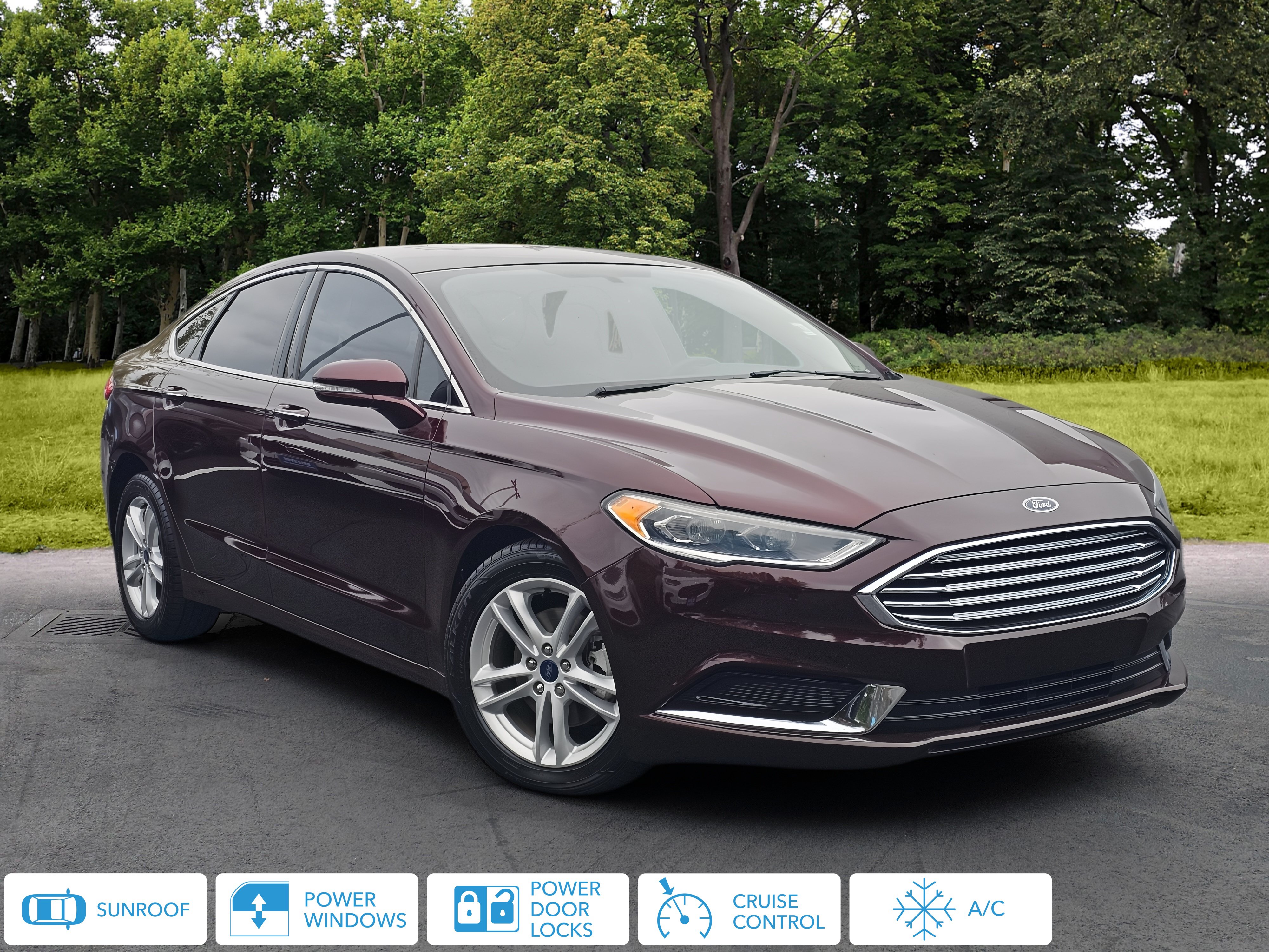 Used 2018 Ford Fusion SE w/ Fusion SE Technology Package FWD image 1