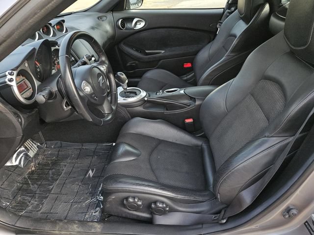 Used 2010 Nissan 370Z Touring RWD image 20