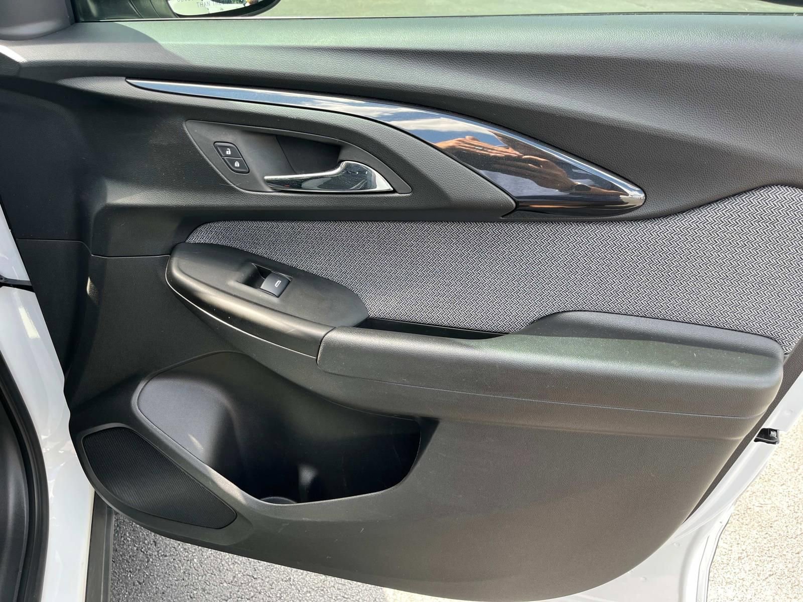 Used 2023 Chevrolet TrailBlazer LT image 22