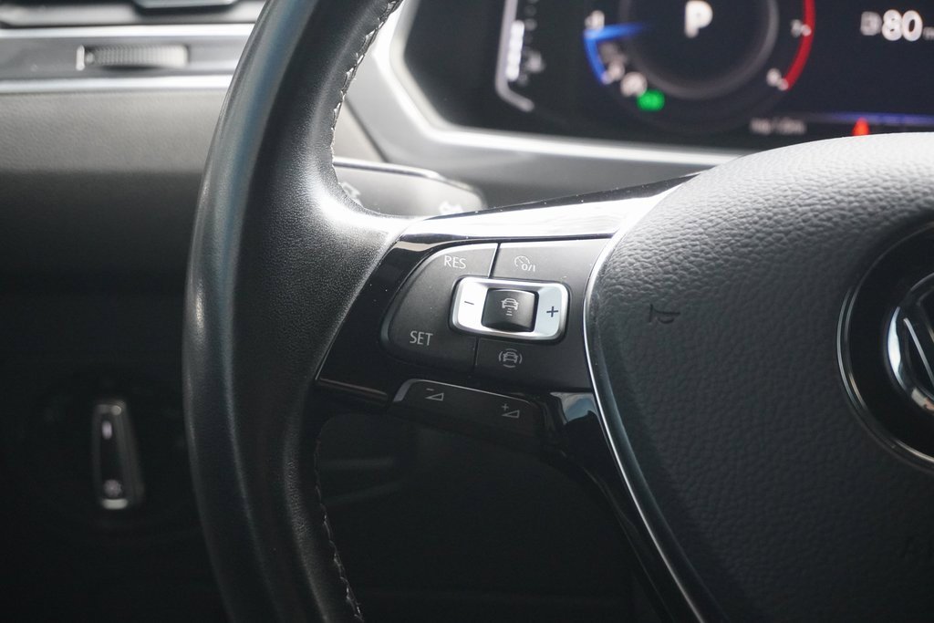 Used 2021 Volkswagen Tiguan SEL Premium R-Line image 16