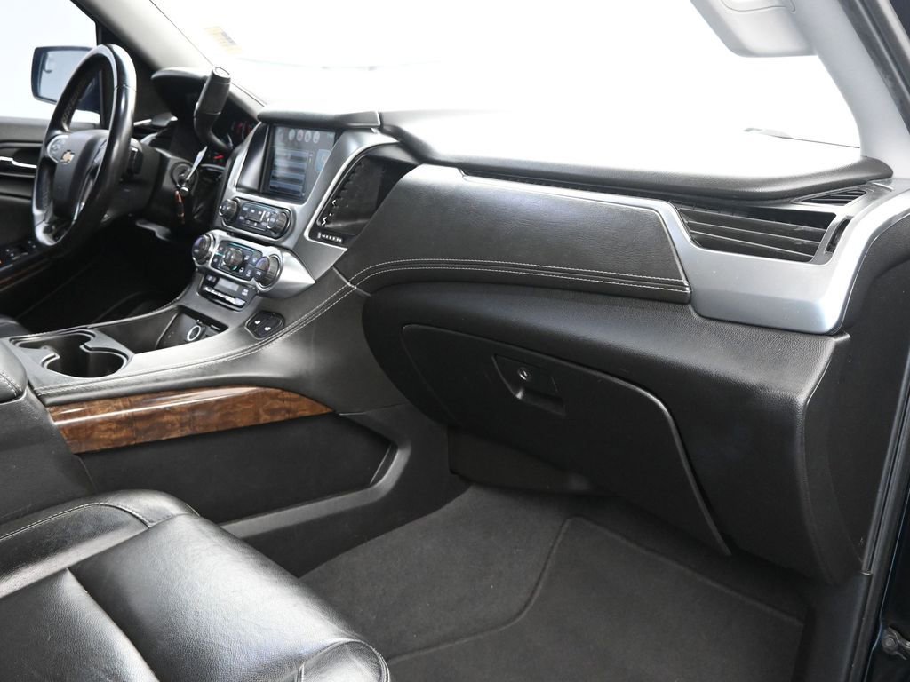 Used 2019 Chevrolet Tahoe LT image 16