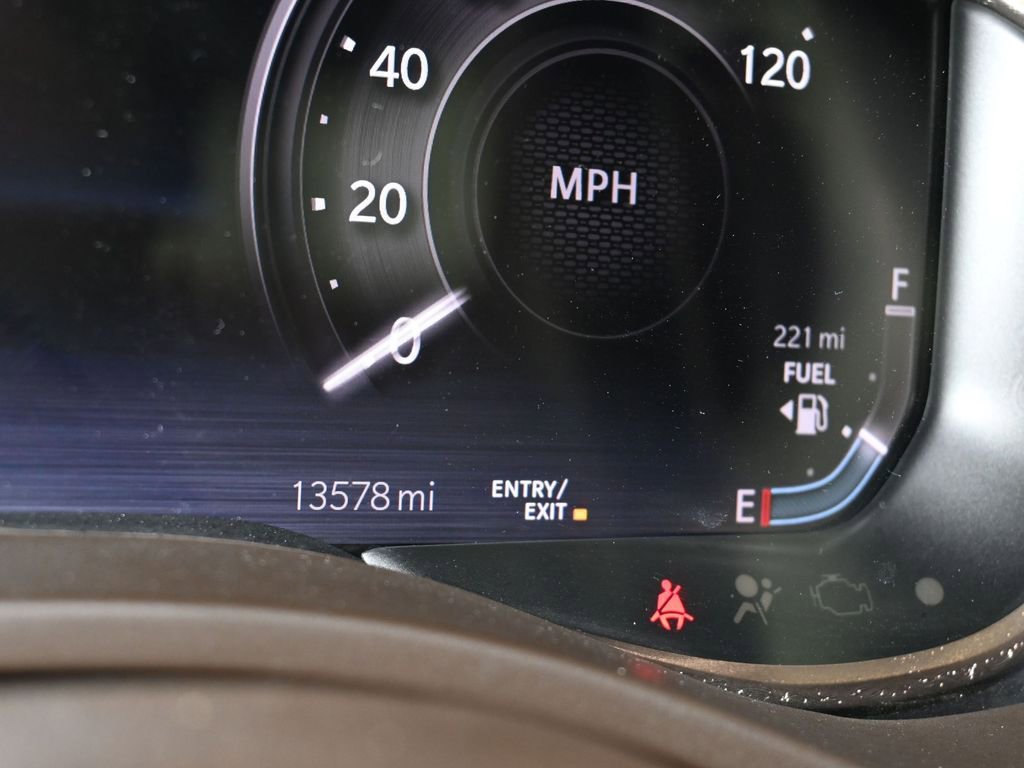 Used 2025 RAM 1500 Limited image 31