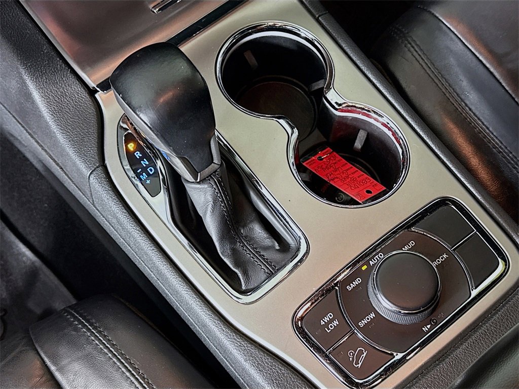 Used 2019 Jeep Grand Cherokee Limited w/ Trailer Tow Group IV image 20