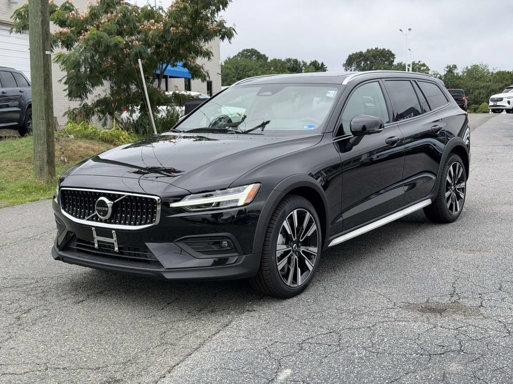 New 2026 Volvo V60 B5 Cross Country Ultra w/ Protection Package Premier AWD/4WD image 22