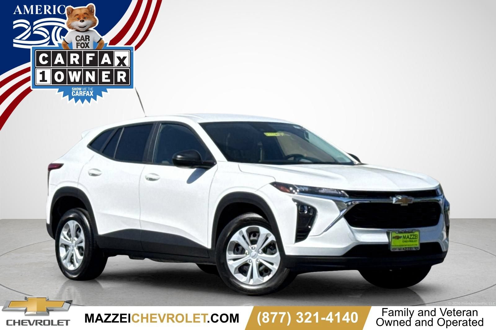 Used 2025 Chevrolet Trax LS FWD image 1