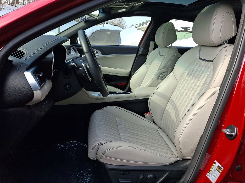 Used 2023 Genesis G70 3.3T w/ Sport Advanced Package image 14