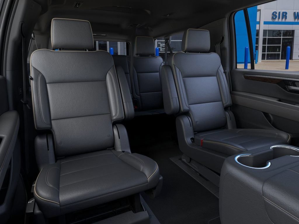New 2026 Chevrolet Suburban Premier w/ Sun And Tow Package AWD/4WD image 18
