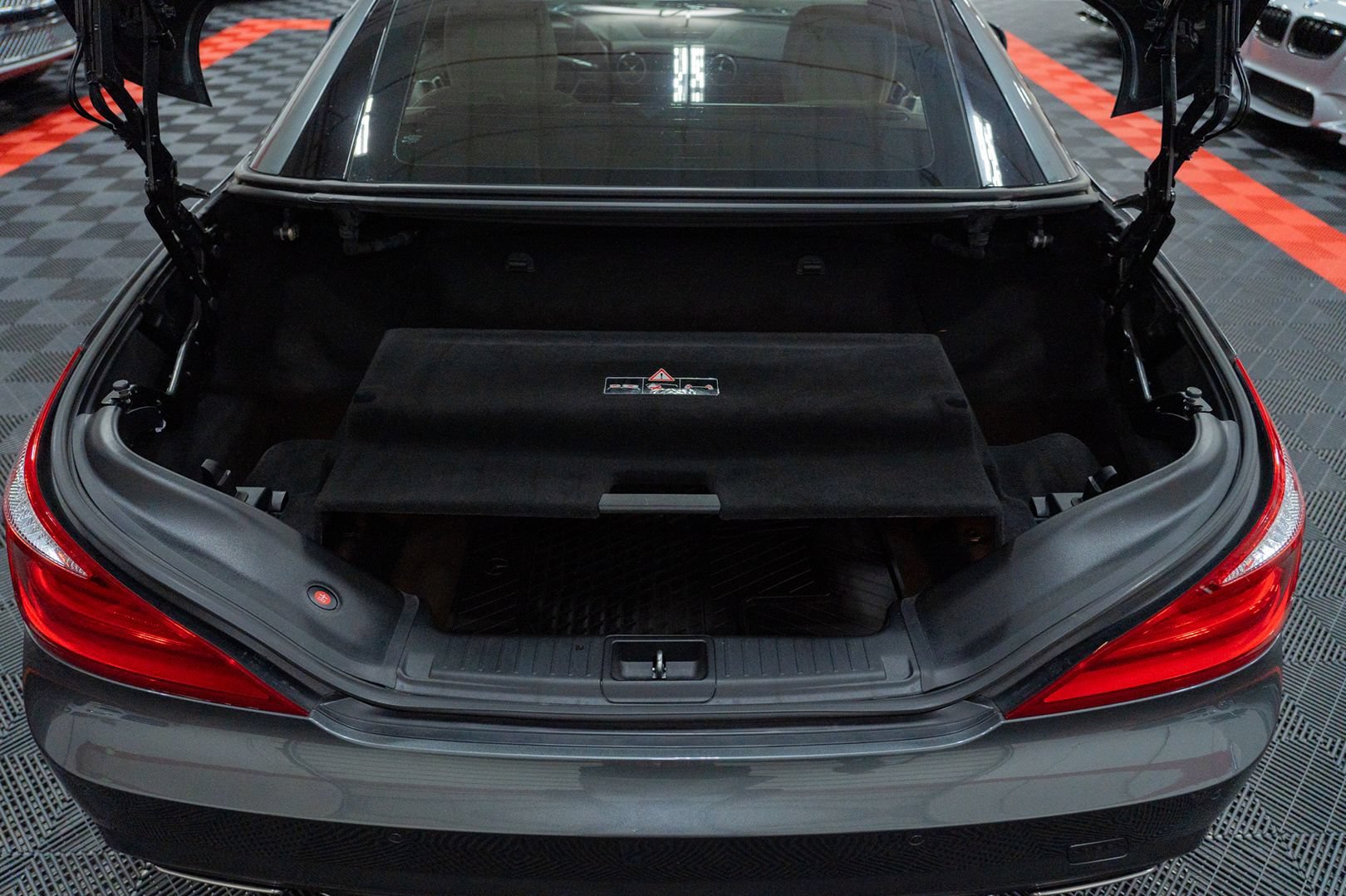 Used 2013 Mercedes-Benz SL 550 image 56