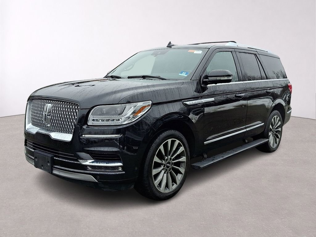 Used 2020 Lincoln Navigator Reserve image 3