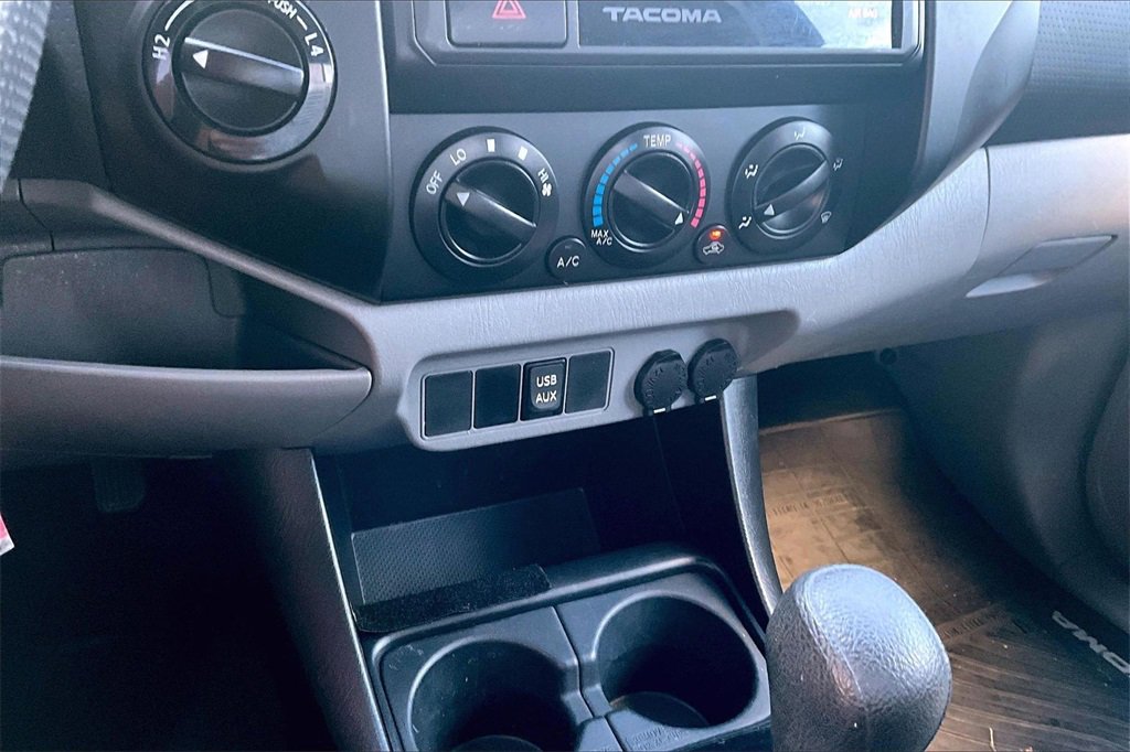 Used 2015 Toyota Tacoma 4x4 Access Cab image 15