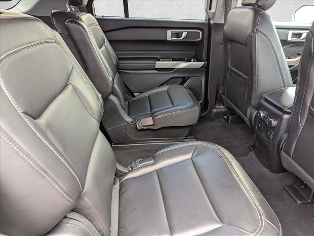 Used 2022 Ford Explorer XLT w/ Equipment Group 202A AWD/4WD image 29
