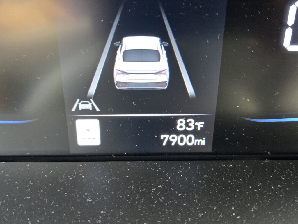 Certified 2025 Hyundai Elantra Sport image 25