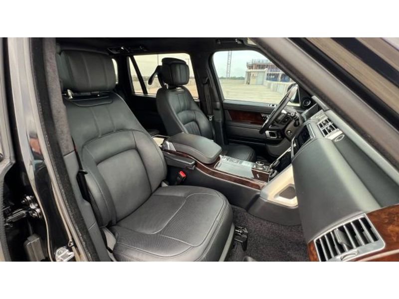 Used 2019 Land Rover Range Rover Long Wheelbase Supercharged image 19