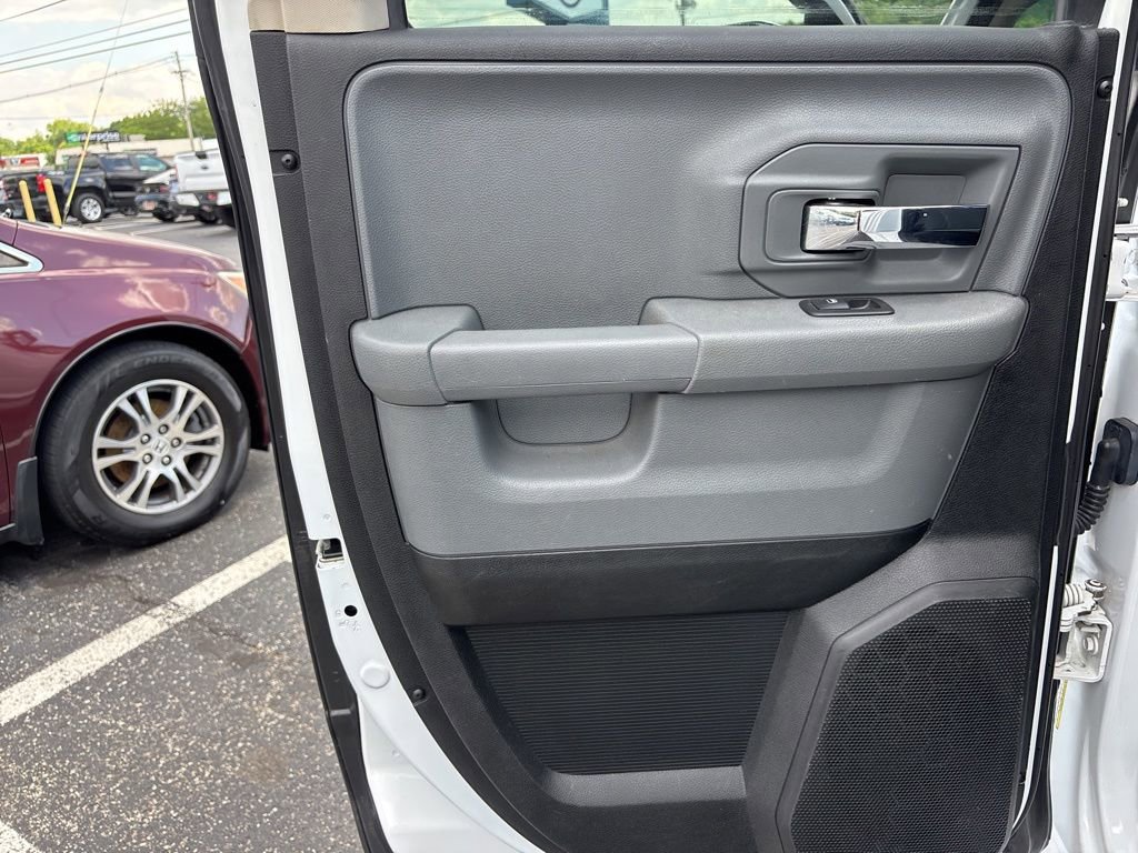 Used 2017 RAM 1500 Classic SLT AWD/4WD image 21