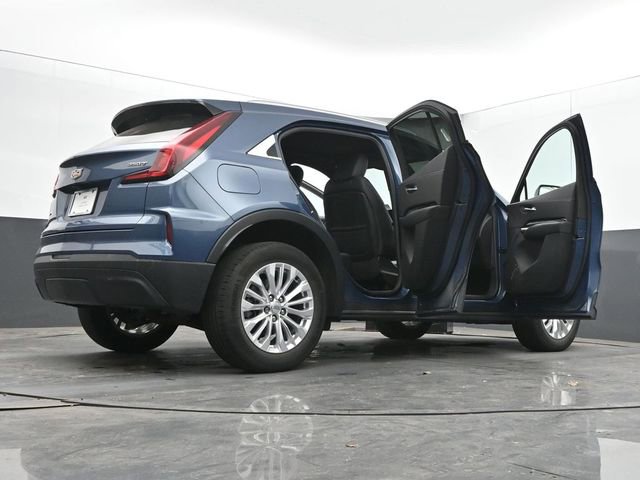 Used 2024 Cadillac XT4 Luxury w/ Cold Weather Package AWD/4WD image 73