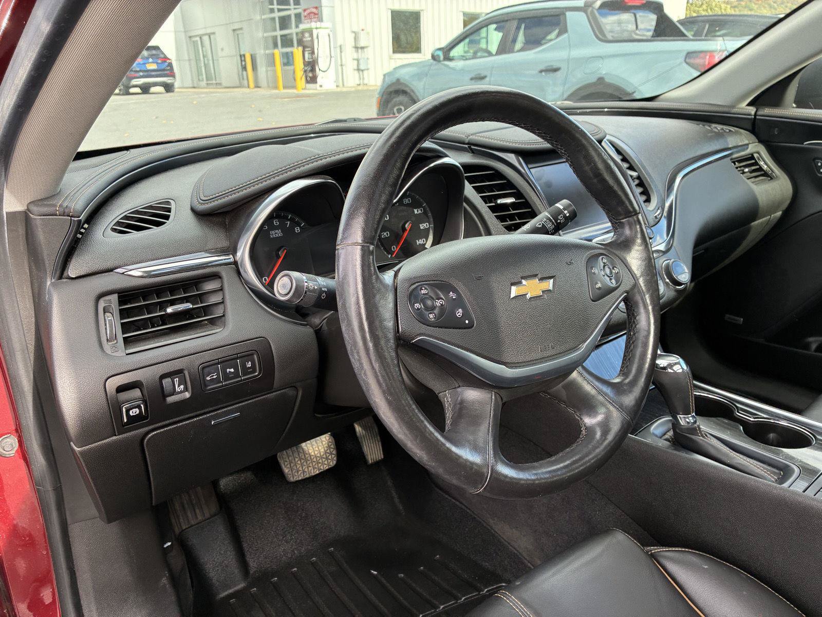 Used 2016 Chevrolet Impala LTZ w/ Enhanced Convenience Package FWD image 21