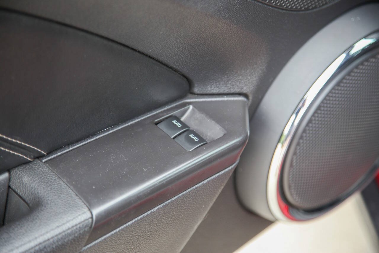 Used 2011 Ford Mustang GT Premium w/ Electronics Pkg RWD image 63