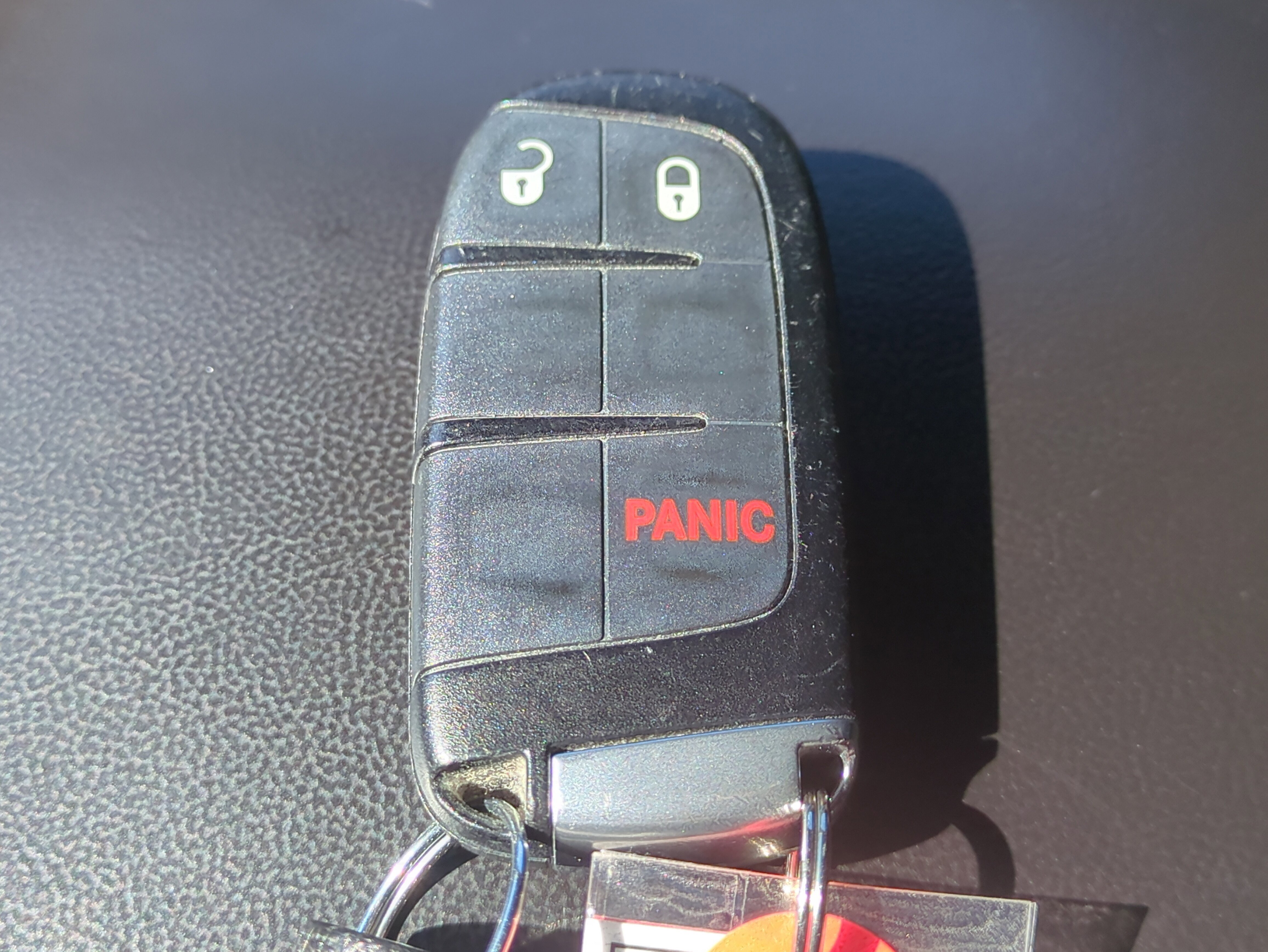 Used 2021 Jeep Grand Cherokee Laredo image 31