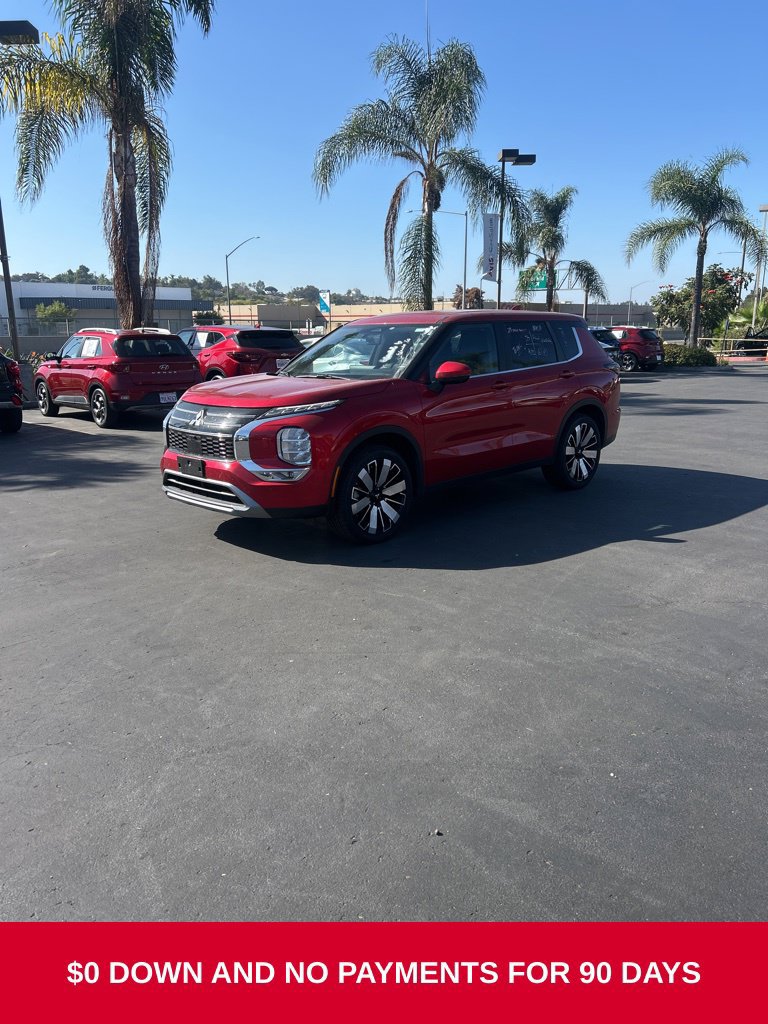 Used 2025 Mitsubishi Outlander SE AWD/4WD image 1