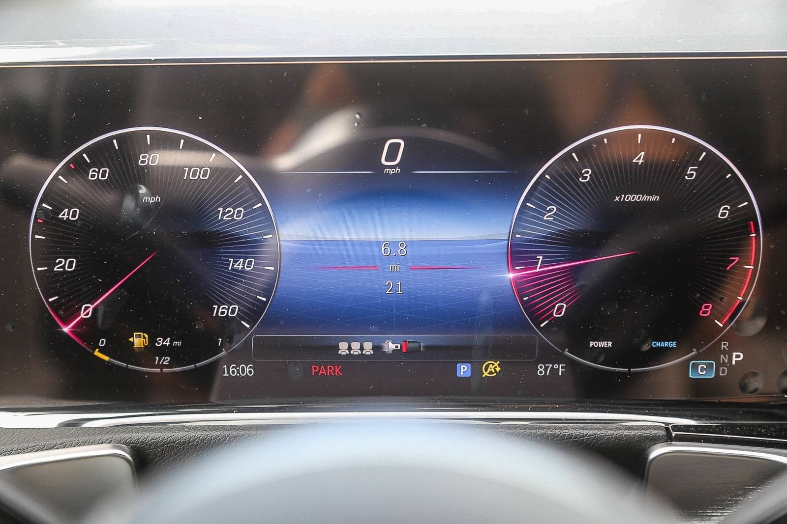 New 2026 Mercedes-Benz GLB 250 4MATIC image 22