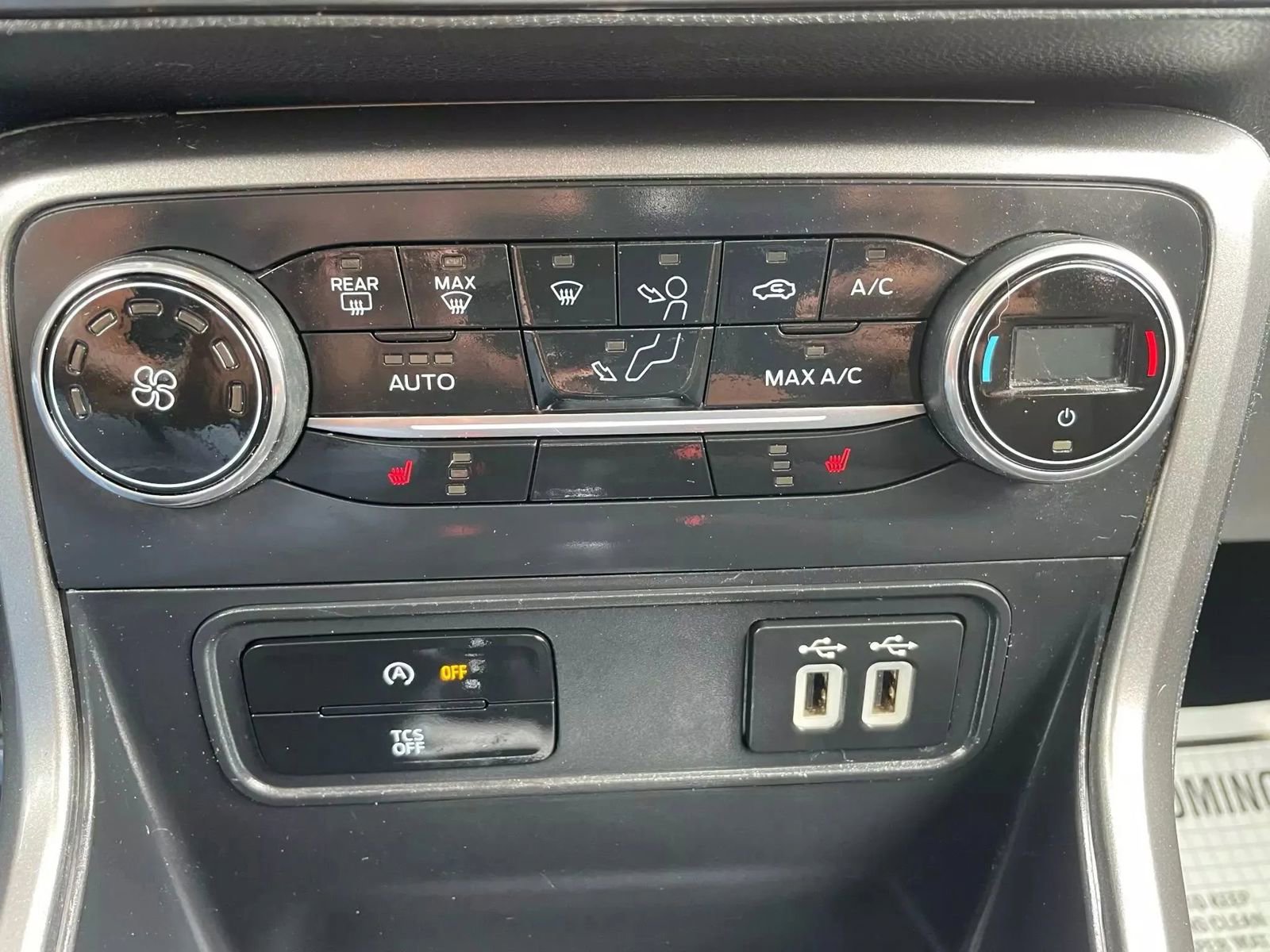 Used 2018 Ford EcoSport SE w/ SE Convenience Package image 44