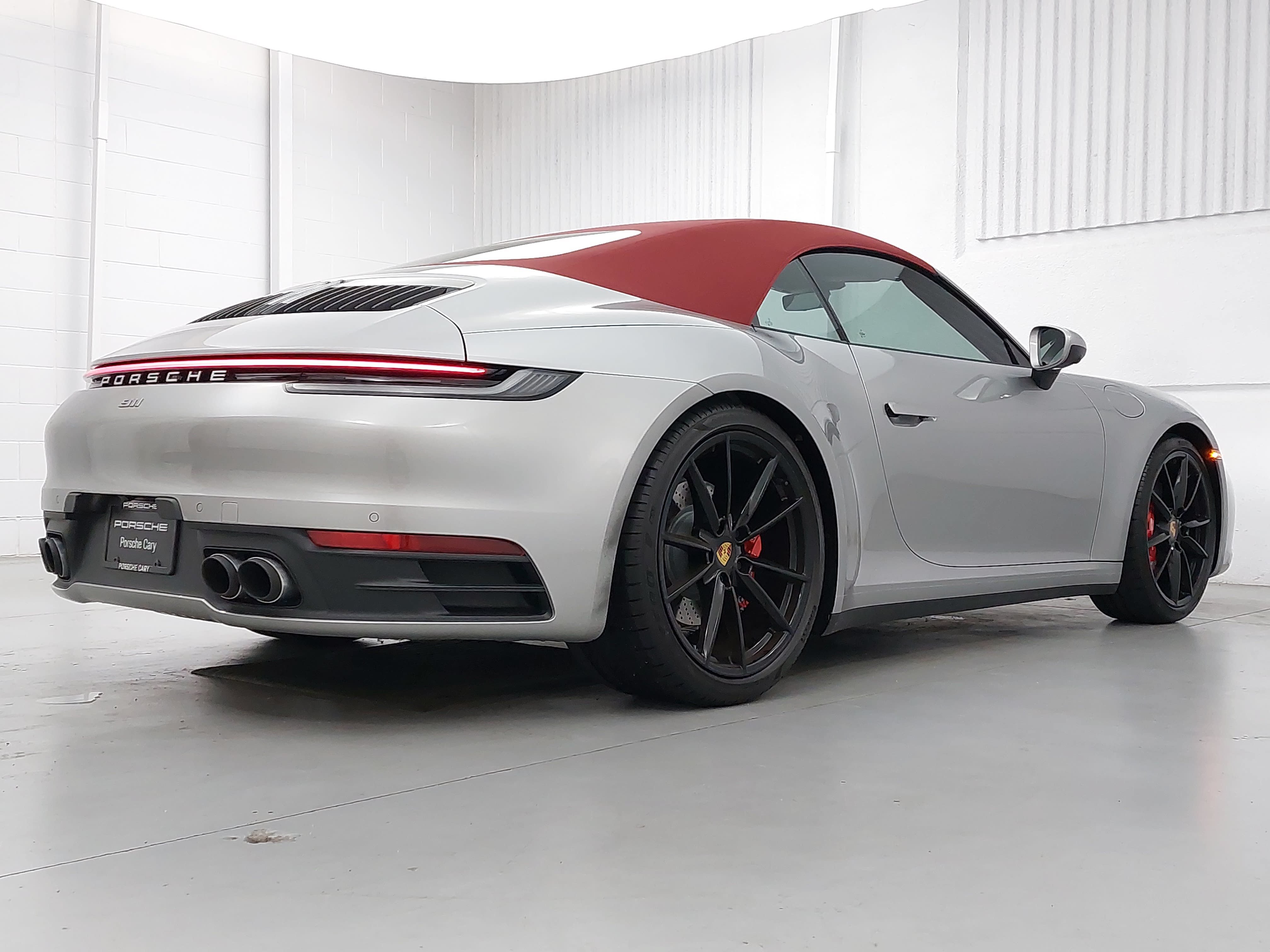 Certified 2024 Porsche 911 Carrera S RWD image 7