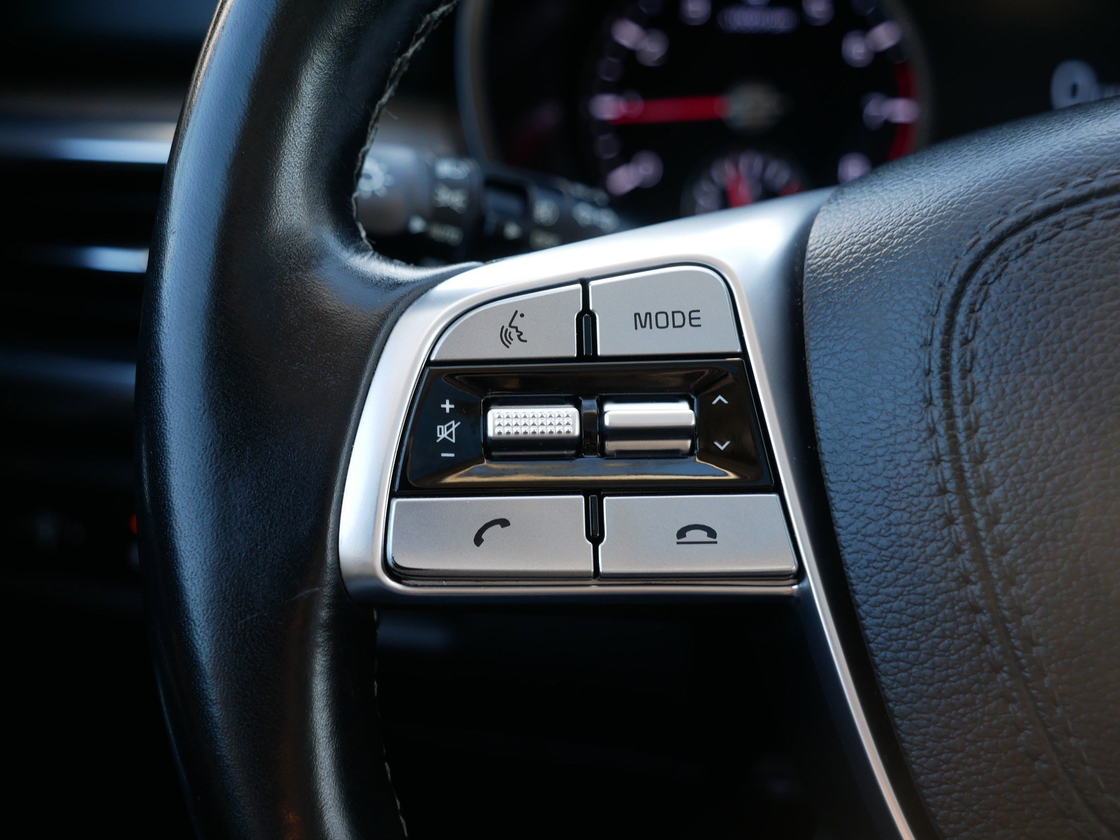 Certified 2022 Kia Telluride SX w/ SX Prestige Package image 31