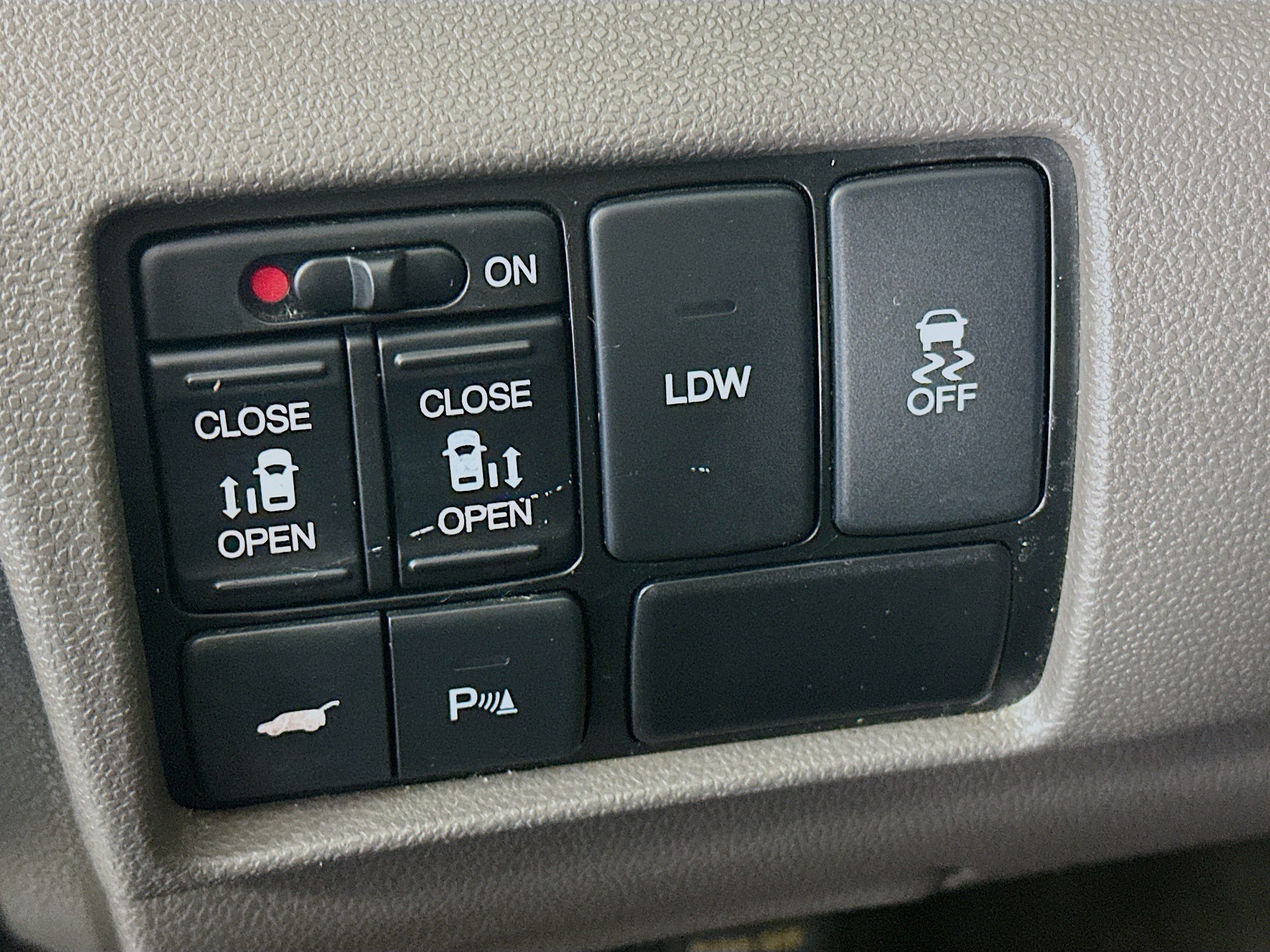 Used 2015 Honda Odyssey Touring image 18