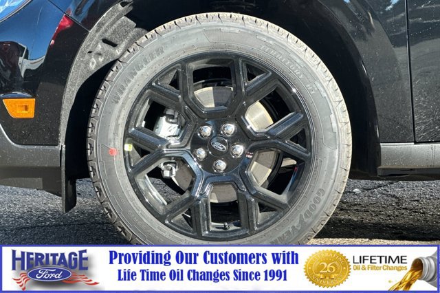 New 2026 Ford Maverick XLT w/ XLT Luxury Package AWD/4WD image 24
