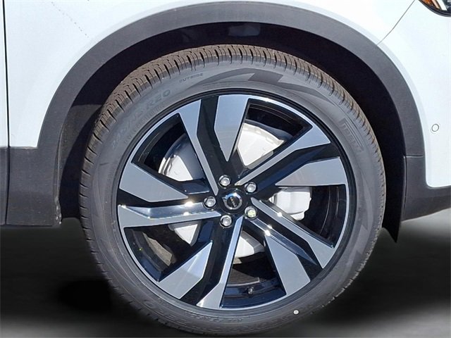 New 2025 Volvo XC40 B5 Plus w/ Protection Package Premier image 5